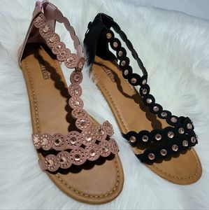 2 × 10 Pink & black sandals